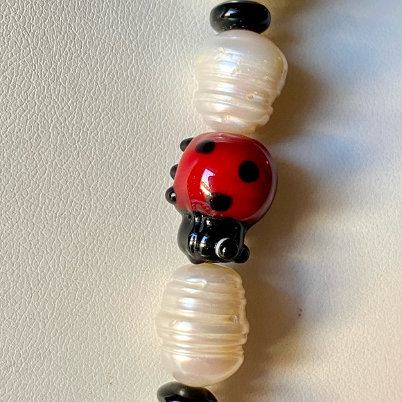 GENUINE BAROQUE PEARL Necklace Red Ladybug - Picture 4 of 7
